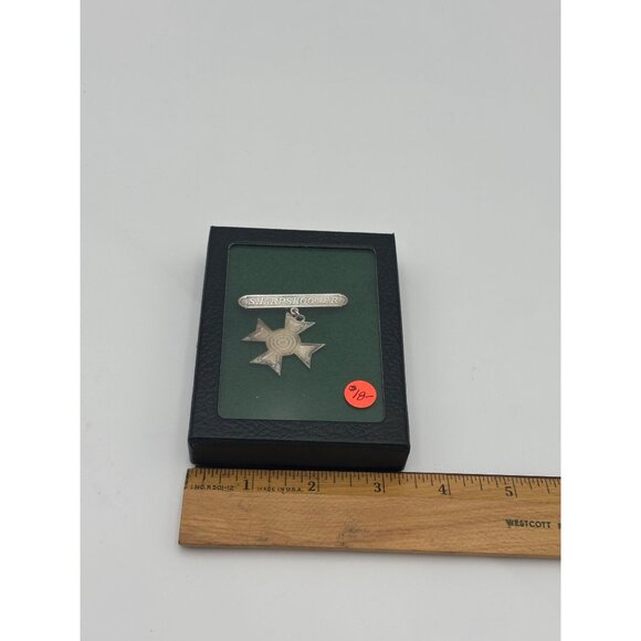 Sharpshooter Award Badge In Display Box - Picture 3 of 6